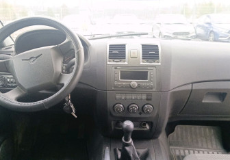 Подержанный автомобиль УАЗ Patriot 2015 года (15 фото)