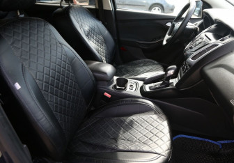 Подержанный автомобиль Ford Focus Wagon 2012 года (10 фото)