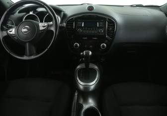 Подержанный автомобиль Nissan Juke 2014 года (12 фото)