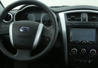 Подержанный автомобиль Datsun on-DO 2017 года (14 фото)