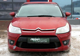 Подержанный автомобиль Citroen C4 Hatchback 2010 года (2 фото)