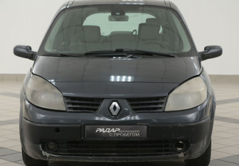 Подержанный автомобиль Renault Scenic 2009 года (6 фото)