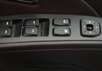 Подержанный автомобиль Hyundai ix35 2012 года (18 фото)