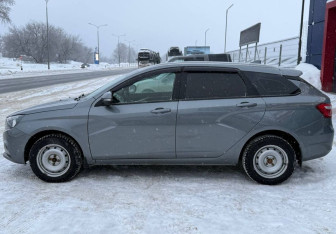 Подержанный автомобиль LADA (ВАЗ) Vesta Wagon 2019 года (3 фото)