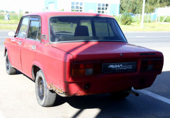 Подержанный автомобиль LADA (ВАЗ) 2105 1990 года (4 фото)