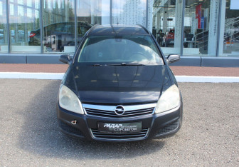 Подержанный автомобиль Opel Astra Wagon 2007 года (2 фото)