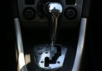 Подержанный автомобиль Peugeot 308 Hatchback 2009 года (13 фото)