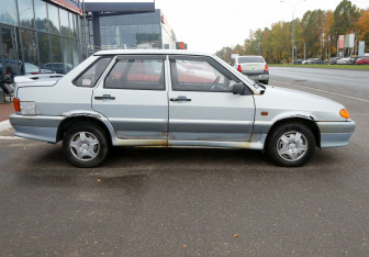 Подержанный автомобиль LADA (ВАЗ) 2115 2005 года (7 фото)