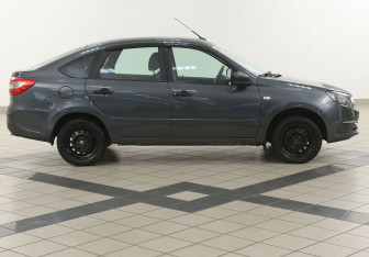 Подержанный автомобиль LADA (ВАЗ) Granta Liftback 2020 года (5 фото)