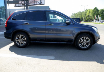 Подержанный автомобиль Honda CR-V 2008 года (7 фото)