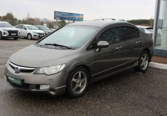 Подержанный автомобиль Honda Civic Sedan 2008 года (3 фото)