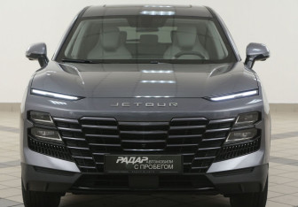 Подержанный автомобиль Jetour Dashing 2023 года (6 фото)
