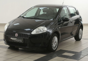 Подержанный автомобиль Fiat Punto Hatchback 2007 года (8 фото)