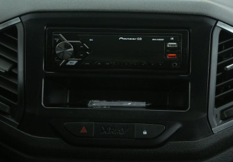 Подержанный автомобиль LADA (ВАЗ) XRAY 2019 года (13 фото)