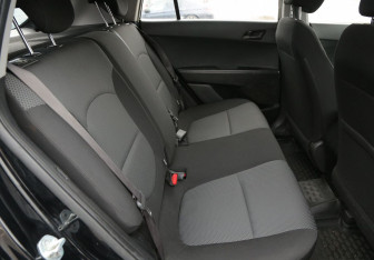 Подержанный автомобиль Hyundai Creta 2017 года (11 фото)