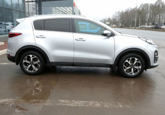Подержанный автомобиль Kia Sportage 2018 года (7 фото)