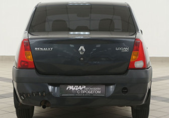 Подержанный автомобиль Renault Logan Sedan 2007 года (3 фото)