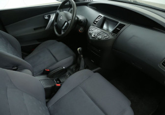 Подержанный автомобиль Nissan Primera Sedan 2005 года (9 фото)