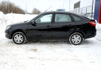 Подержанный автомобиль LADA (ВАЗ) Granta Liftback 2022 года (8 фото)