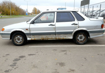 Подержанный автомобиль LADA (ВАЗ) 2115 2007 года (8 фото)
