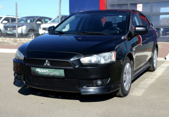 Подержанный автомобиль Mitsubishi Lancer Sedan 2008 года (3 фото)