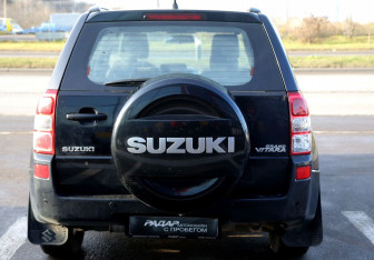 Подержанный автомобиль Suzuki Grand Vitara 2008 года (5 фото)
