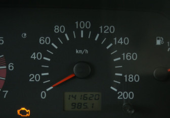 Подержанный автомобиль LADA (ВАЗ) 2110 2004 года (17 фото)