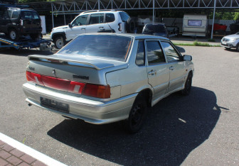 Подержанный автомобиль LADA (ВАЗ) 2115 2006 года (7 фото)