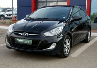 Подержанный автомобиль Hyundai Solaris Sedan 2012 года (3 фото)