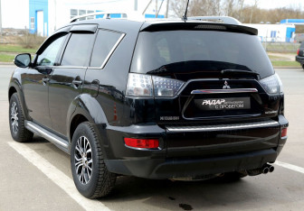 Подержанный автомобиль Mitsubishi Outlander 2010 года (4 фото)