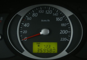 Подержанный автомобиль Hyundai Tucson 2008 года (18 фото)