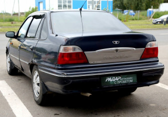 Подержанный автомобиль Daewoo Nexia Sedan 2008 года (4 фото)