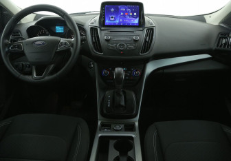 Подержанный автомобиль Ford Kuga 2017 года (12 фото)