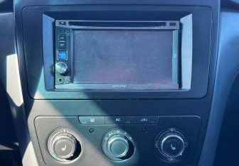 Подержанный автомобиль Skoda Yeti 2011 года (12 фото)