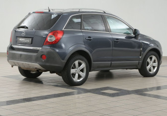 Подержанный автомобиль Opel Antara 2008 года (4 фото)