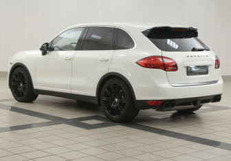 Подержанный автомобиль Porsche Cayenne 2011 года (2 фото)