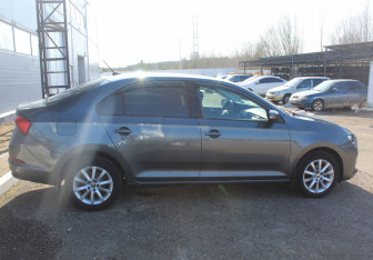 Подержанный автомобиль Skoda Rapid Liftback 2021 года (8 фото)