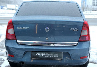 Подержанный автомобиль Renault Logan Sedan 2011 года (5 фото)