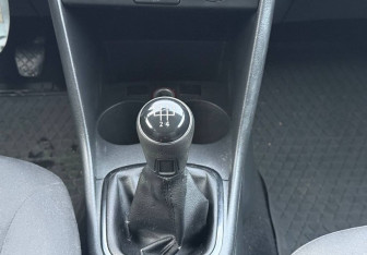 Подержанный автомобиль Volkswagen Polo Sedan 2015 года (10 фото)