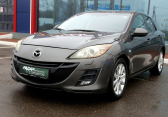 Подержанный автомобиль Mazda 3 Hatchback 2009 года (3 фото)