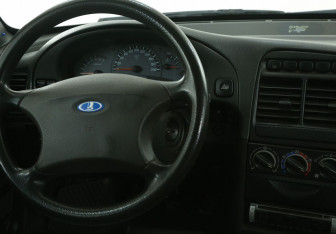 Подержанный автомобиль LADA (ВАЗ) 2110 2006 года (14 фото)