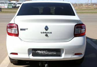 Подержанный автомобиль Renault Logan Sedan 2019 года (5 фото)