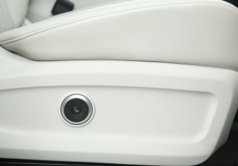 Подержанный автомобиль Exeed RX 2023 года (13 фото)