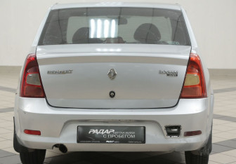 Подержанный автомобиль Renault Logan Sedan 2013 года (3 фото)