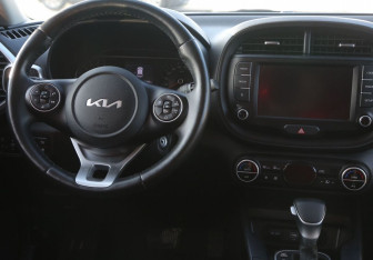 Подержанный автомобиль Kia Soul 2021 года (24 фото)