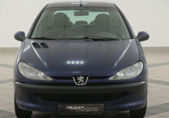 Подержанный автомобиль Peugeot 206 Hatchback 2004 года (6 фото)