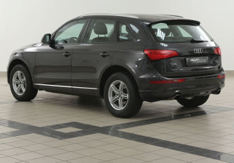Подержанный автомобиль Audi Q5 2013 года (2 фото)