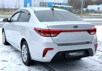 Подержанный автомобиль Kia Rio Sedan 2018 года (4 фото)