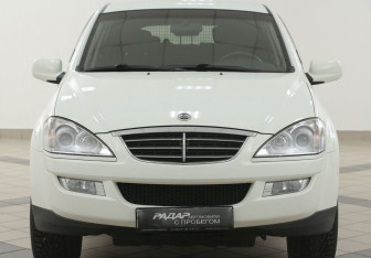 Подержанный автомобиль SsangYong Kyron 2014 года (6 фото)