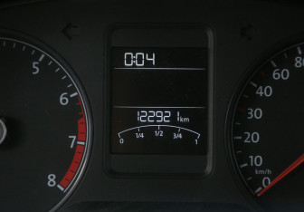 Подержанный автомобиль Volkswagen Polo Sedan 2016 года (18 фото)